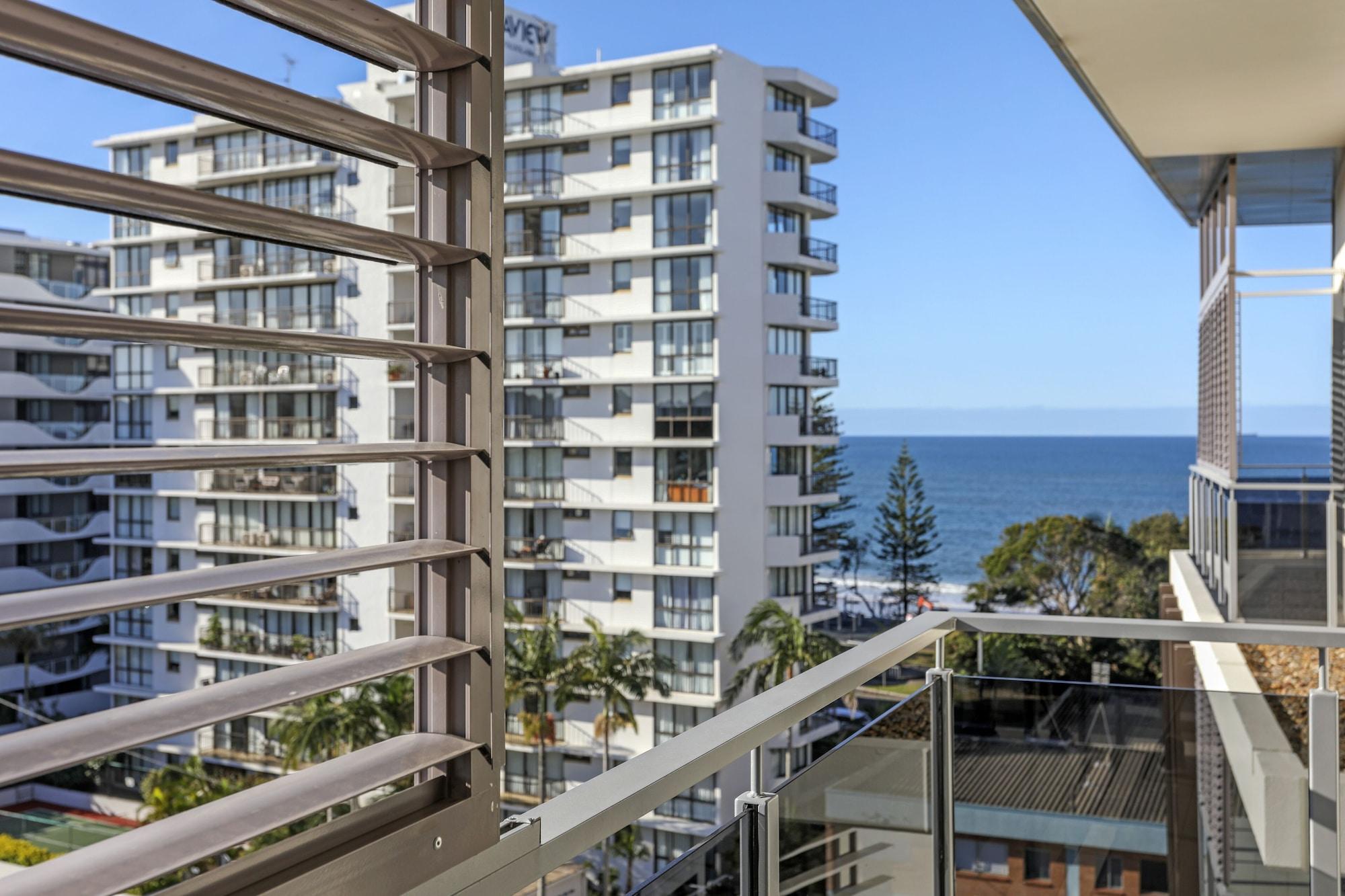 Coco Mooloolaba Aparthotel ภายนอก รูปภาพ