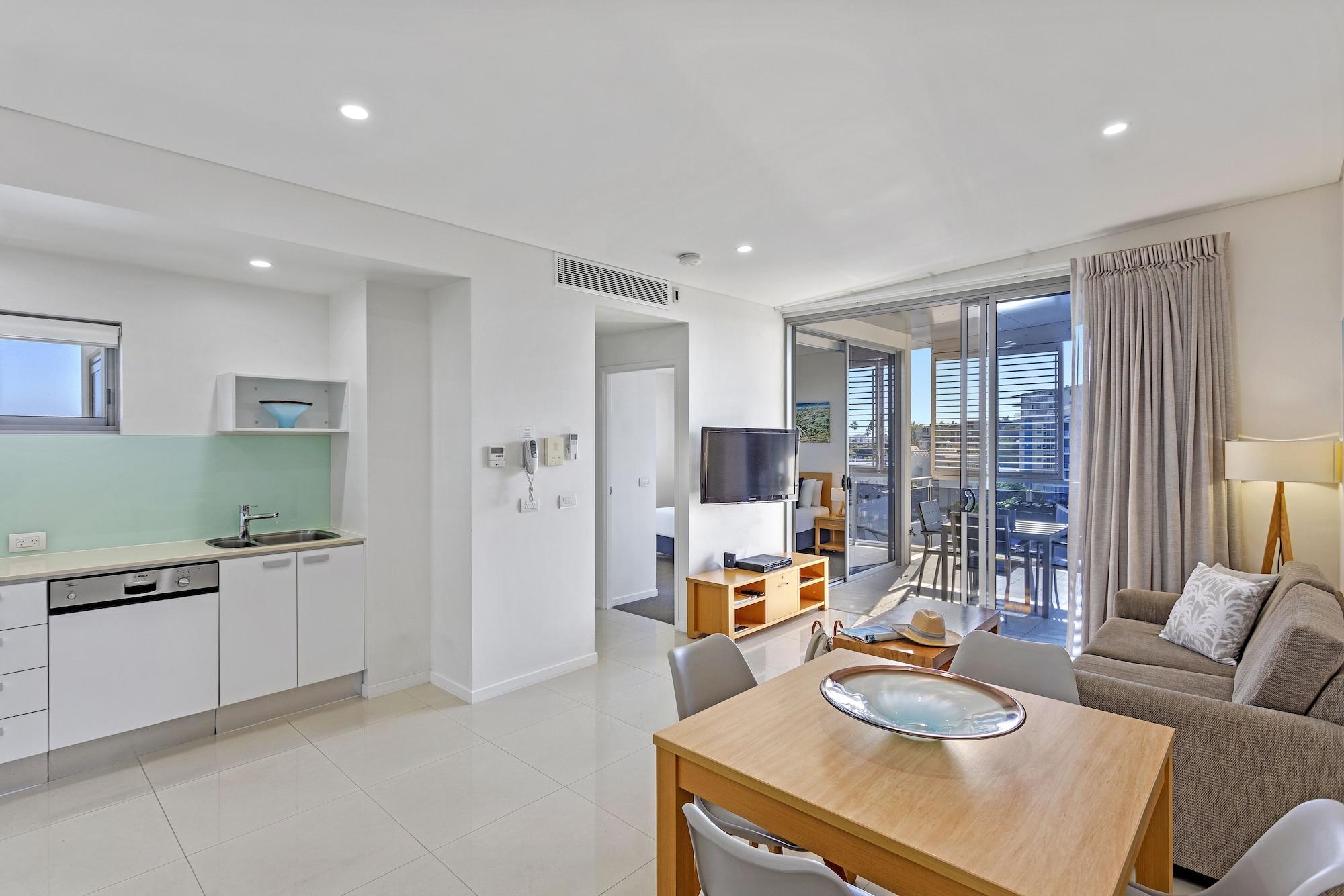 Coco Mooloolaba Aparthotel ภายนอก รูปภาพ