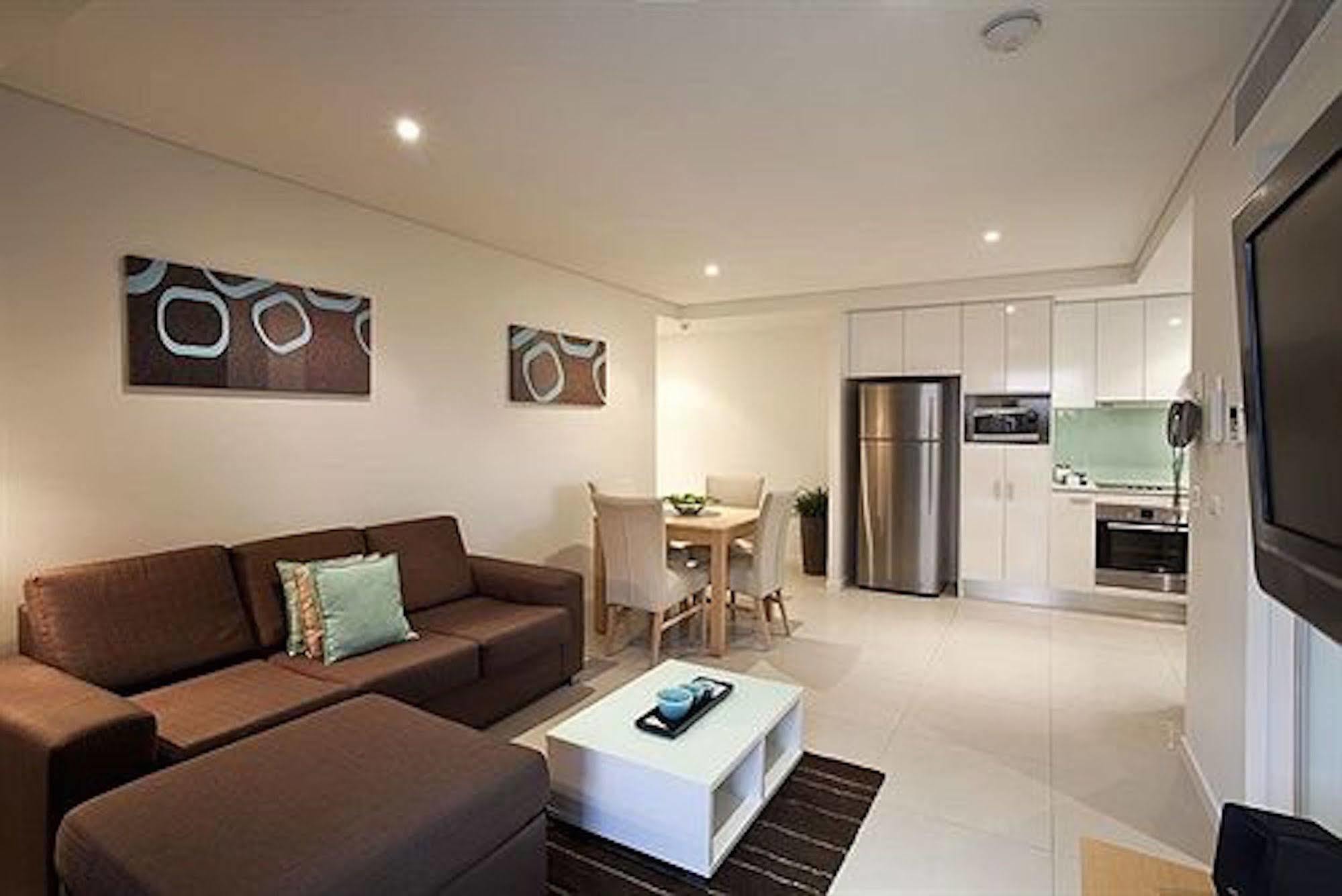 Coco Mooloolaba Aparthotel ภายนอก รูปภาพ