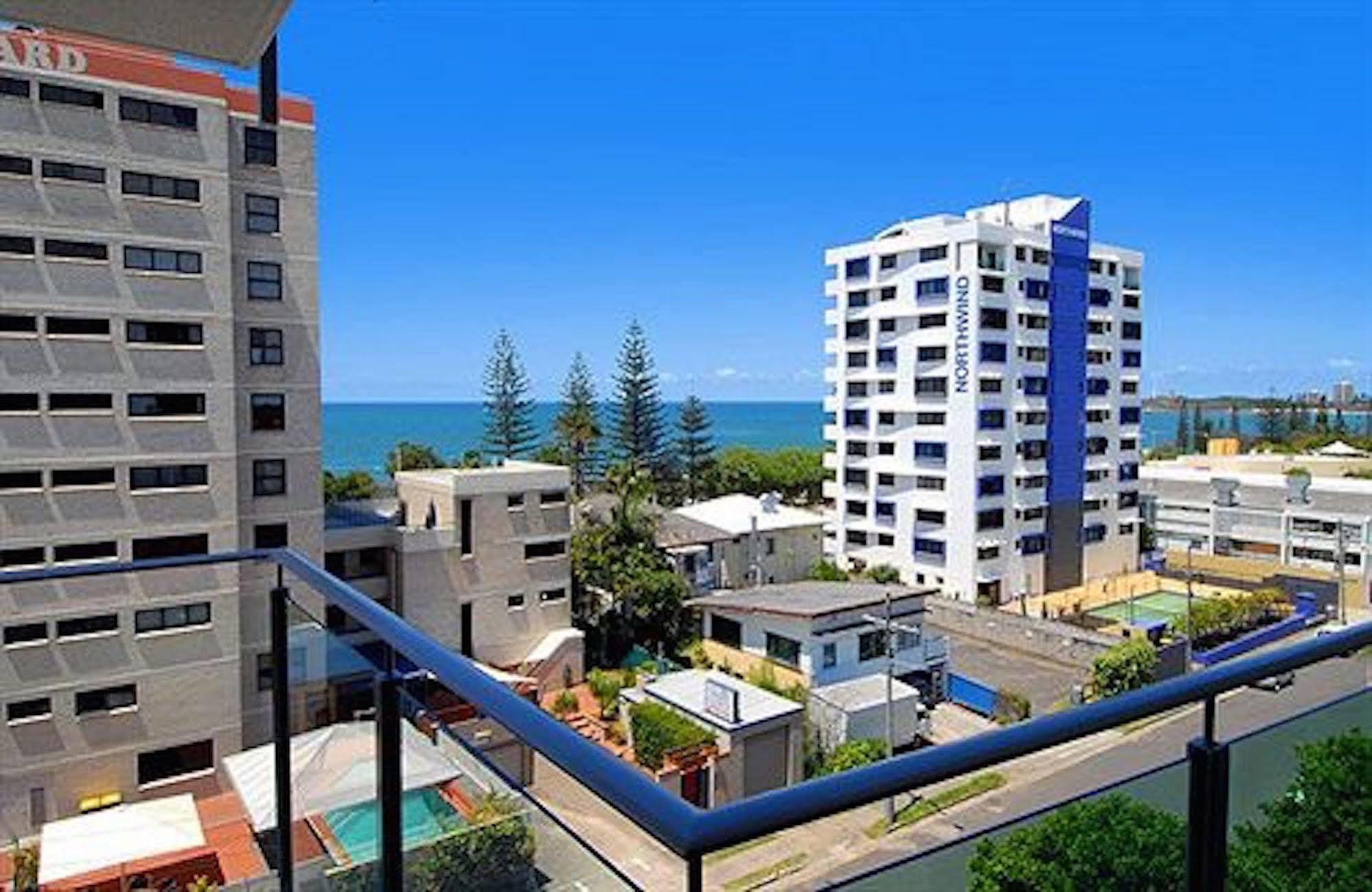 Coco Mooloolaba Aparthotel ภายนอก รูปภาพ