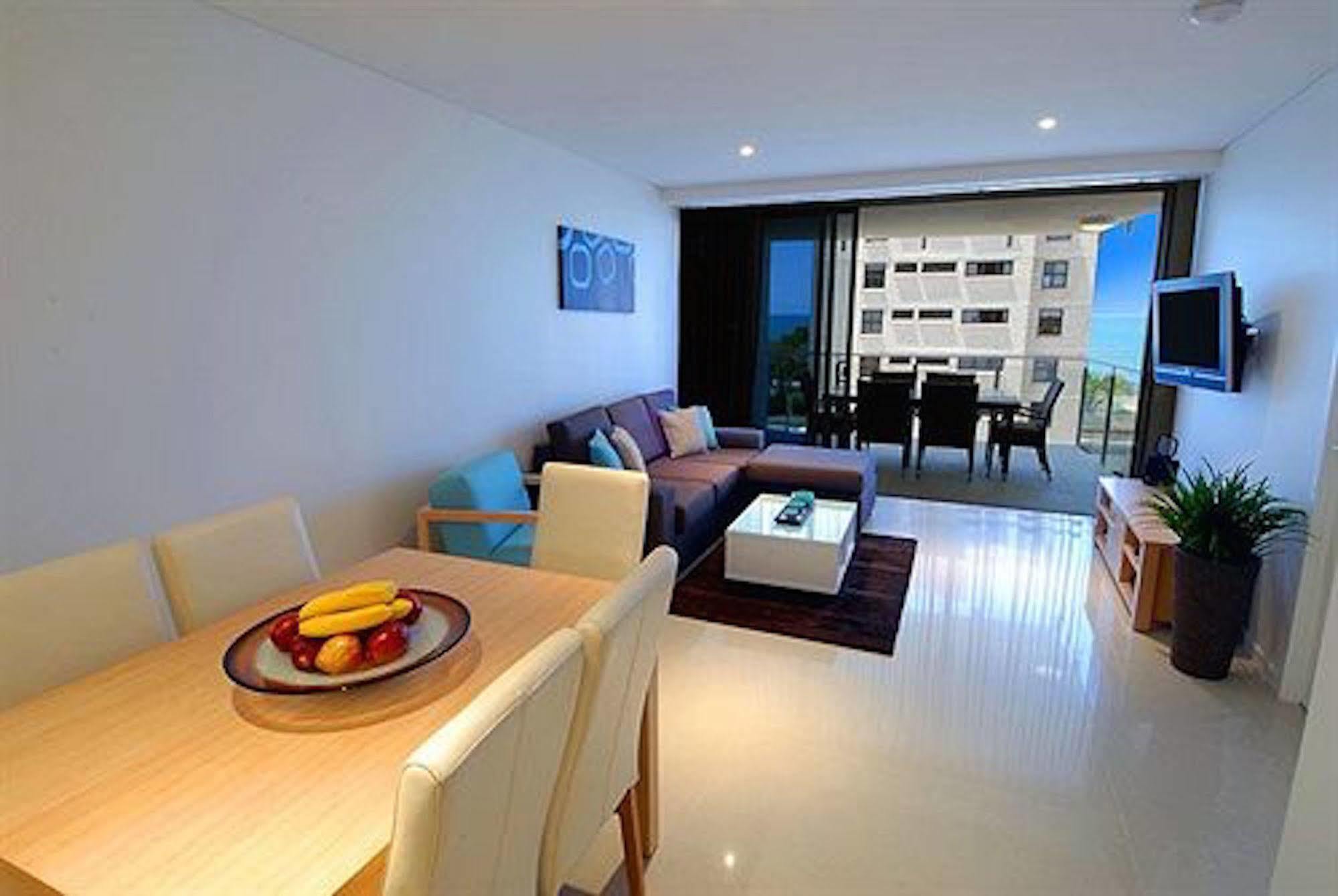 Coco Mooloolaba Aparthotel ภายนอก รูปภาพ