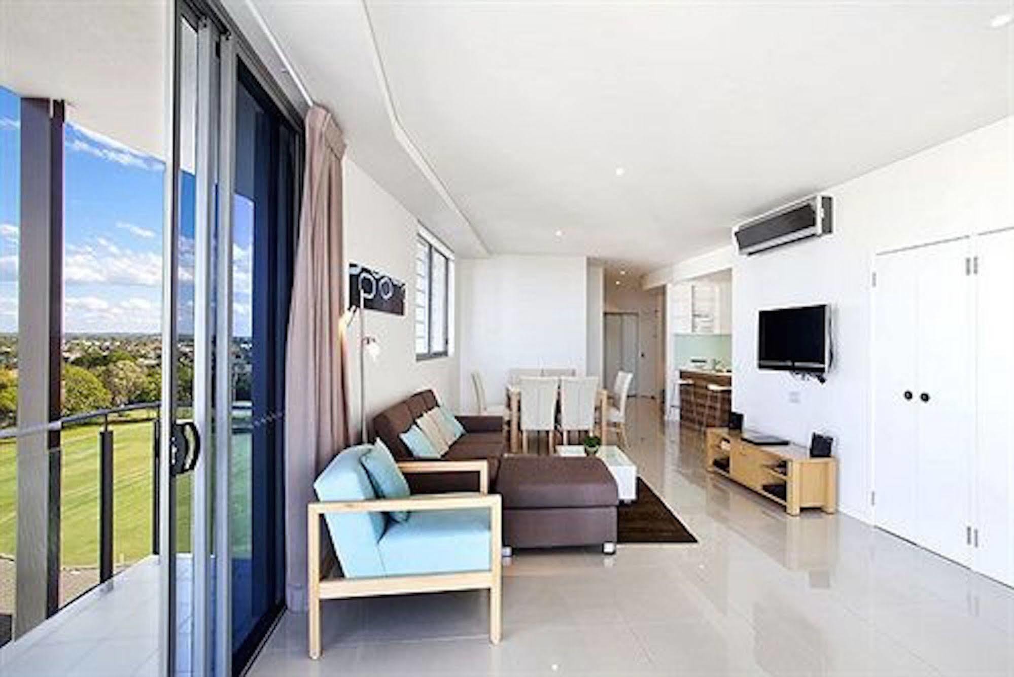 Coco Mooloolaba Aparthotel ภายนอก รูปภาพ